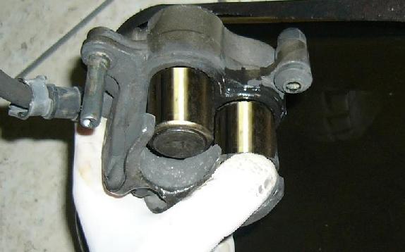 revisione pinza freni